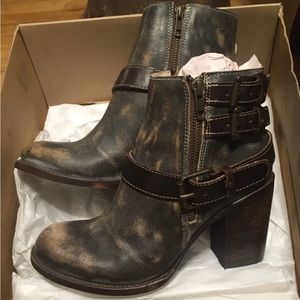 NIB Steve Madden Freebird Boots Bolo 10